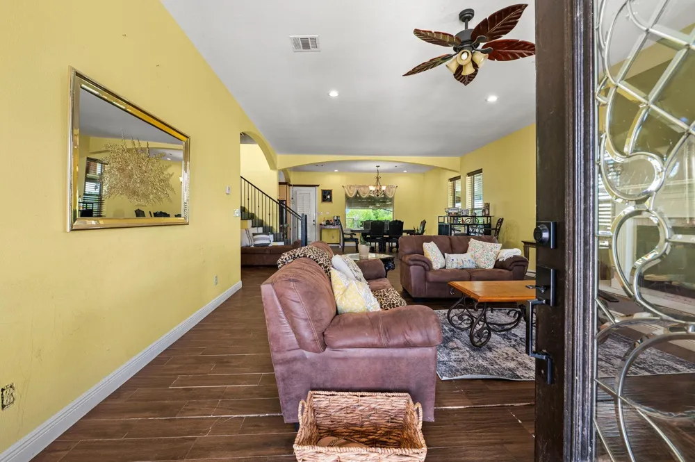 169 Road 5217 Cleveland, TX 77327