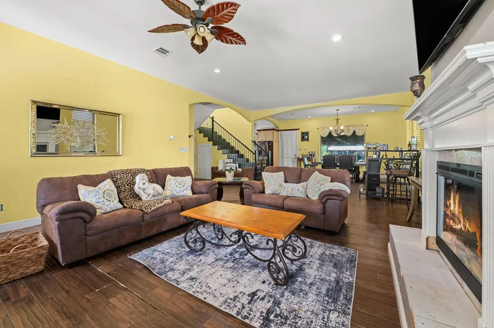 169 Road 5217 Cleveland, TX 77327