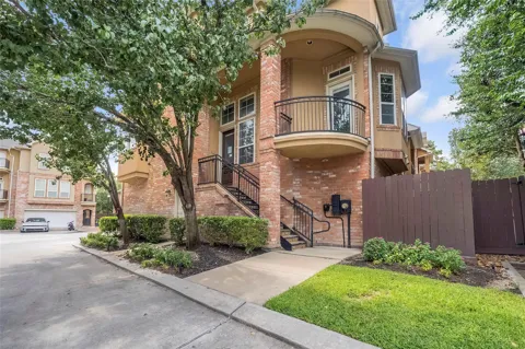53 Versante Court
