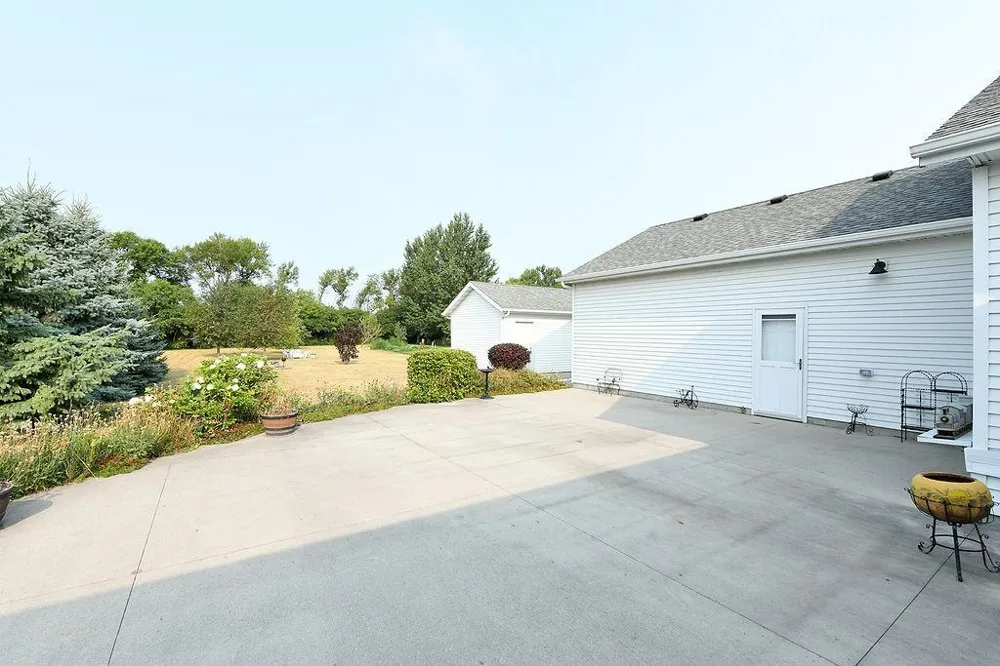 520 2nd Avenue S Kindred, ND 58051
