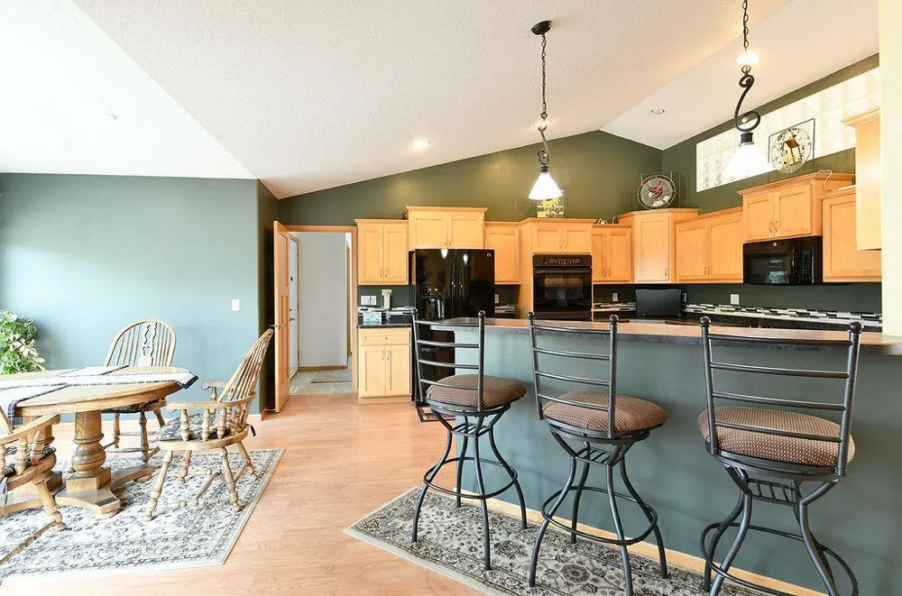 520 2nd Avenue S Kindred, ND 58051