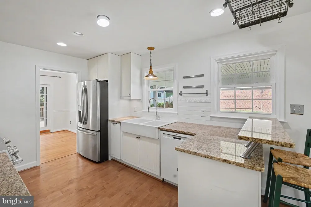 2113 SHERIFF COURT Vienna, VA 22181