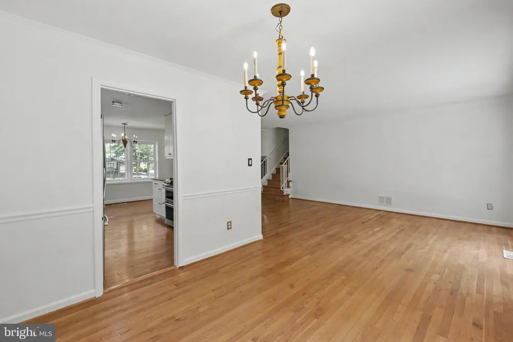 2113 SHERIFF COURT Vienna, VA 22181
