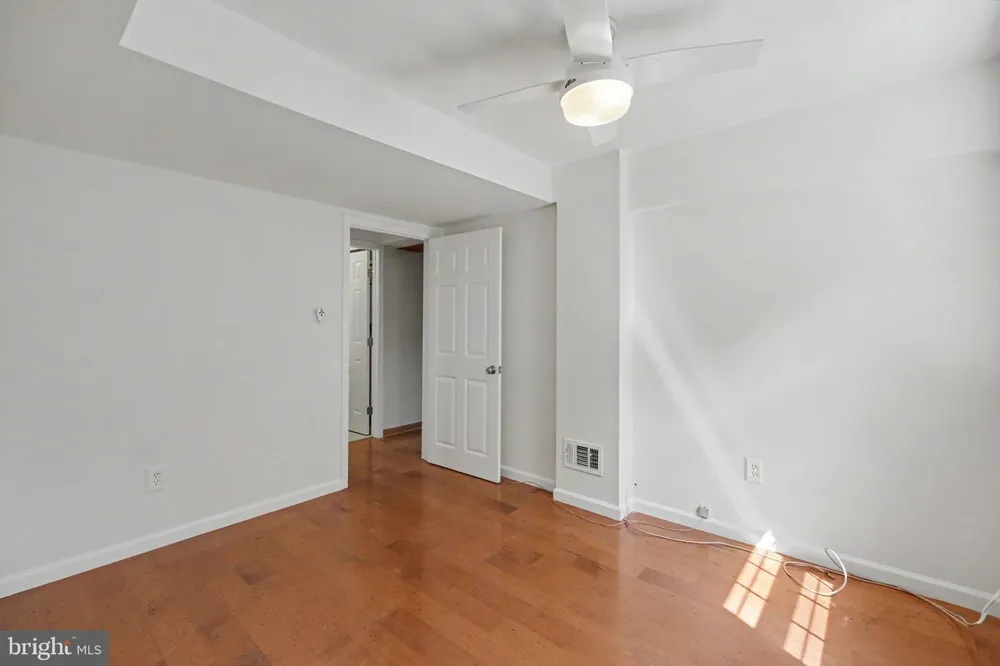 2113 SHERIFF COURT Vienna, VA 22181