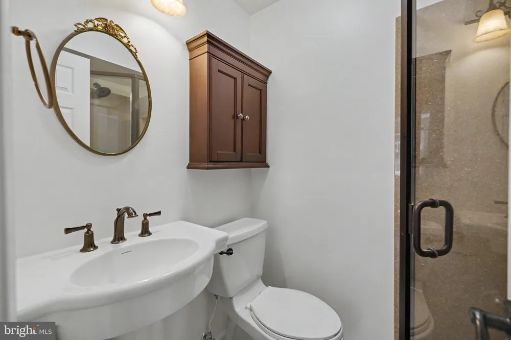 2113 SHERIFF COURT Vienna, VA 22181