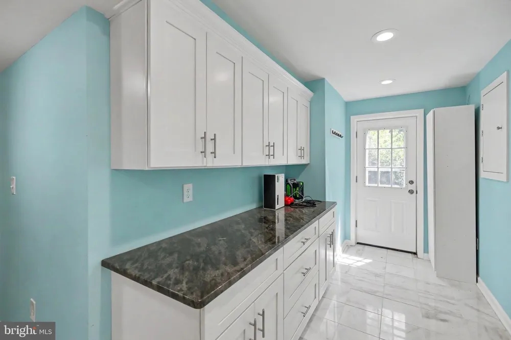 2113 SHERIFF COURT Vienna, VA 22181