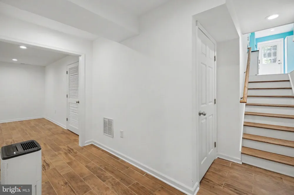 2113 SHERIFF COURT Vienna, VA 22181