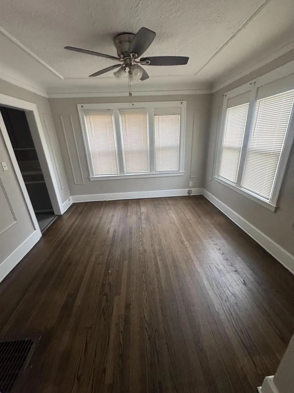 15940 Hackett Street Detroit, MI 48227