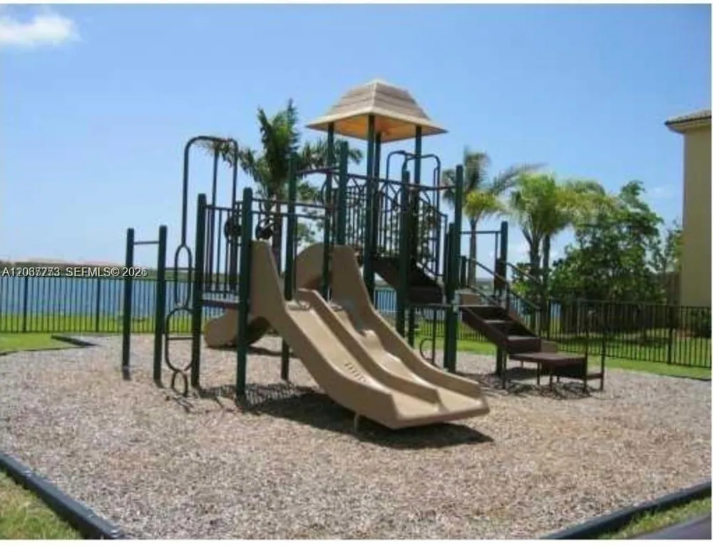 22811 SW 88th Pl #2-22 Cutler Bay, FL 33190