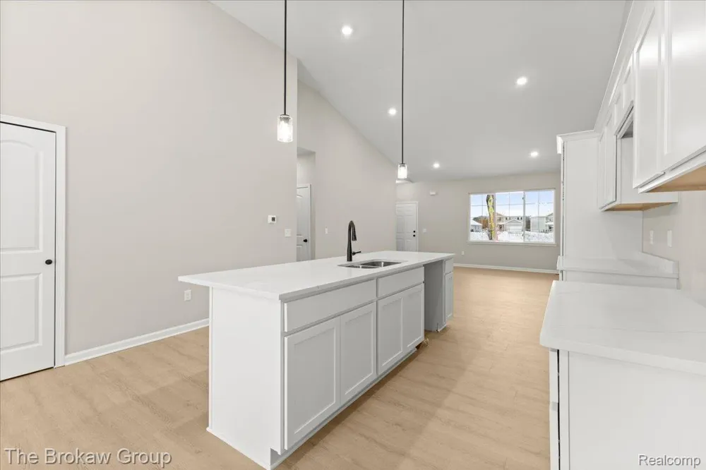 1437 Lincoln Street Lapeer City, MI 48446
