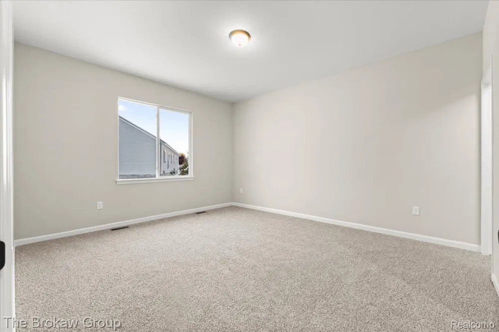 1437 Lincoln Street Lapeer City, MI 48446