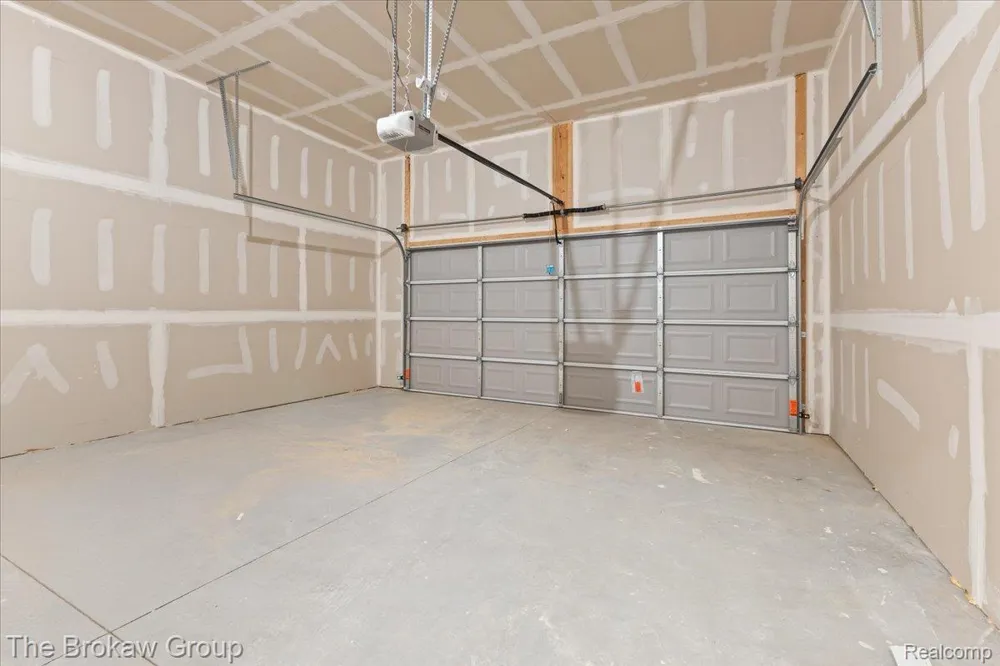 1437 Lincoln Street Lapeer City, MI 48446