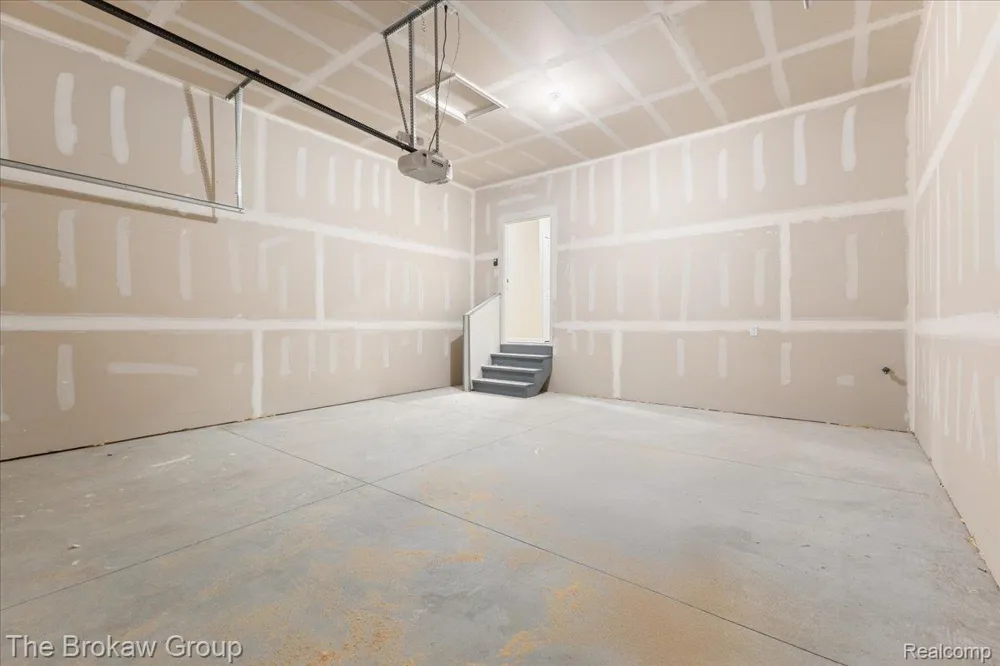 1437 Lincoln Street Lapeer City, MI 48446