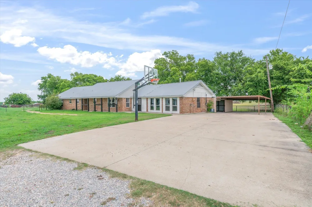 6128 Fm 148 Terrell, TX 75160