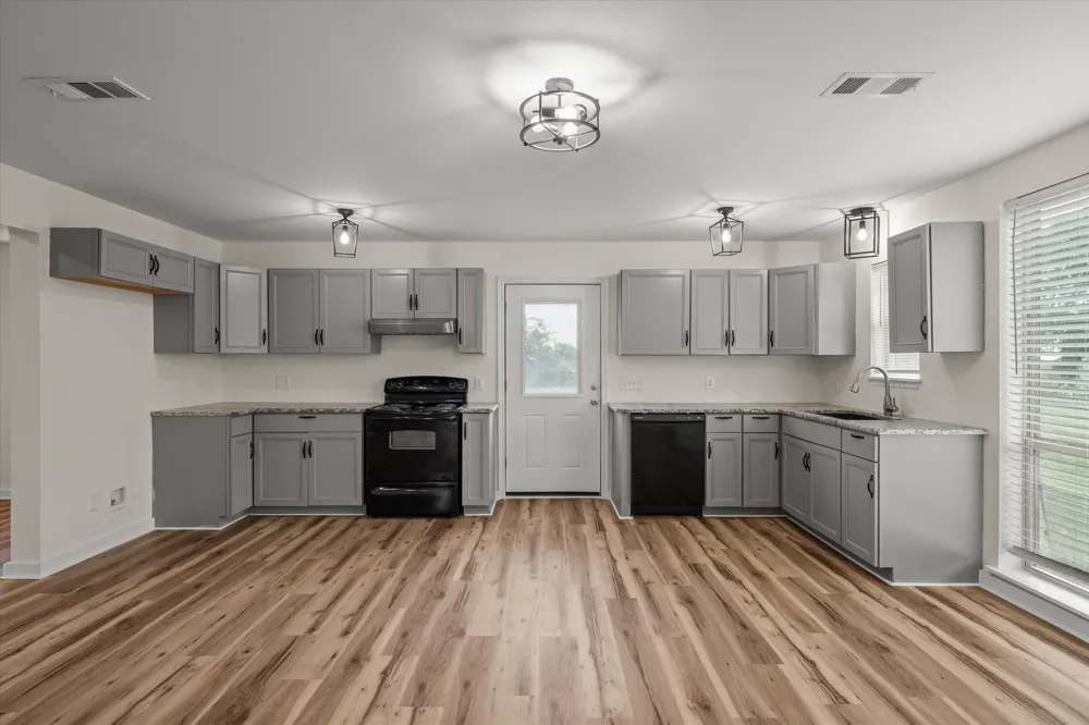 6128 Fm 148 Terrell, TX 75160