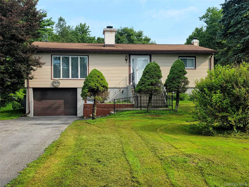 84 W Pine Road Staatsburg, NY 12580