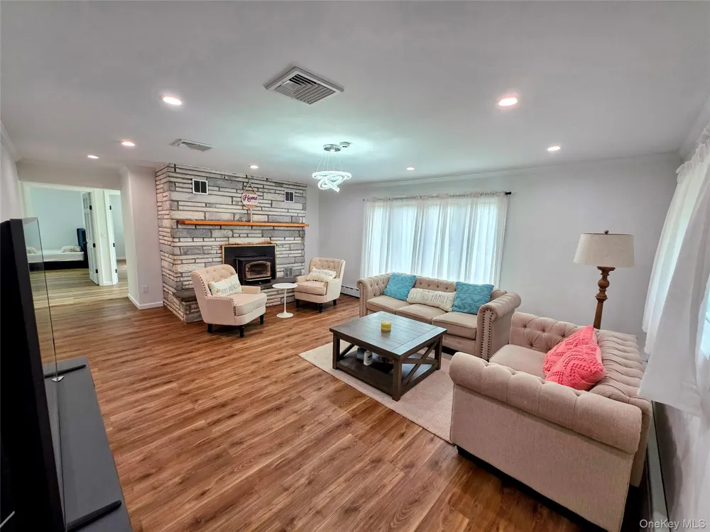 84 W Pine Road Staatsburg, NY 12580