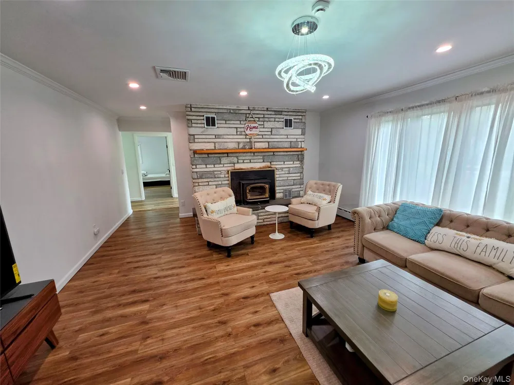 84 W Pine Road Staatsburg, NY 12580