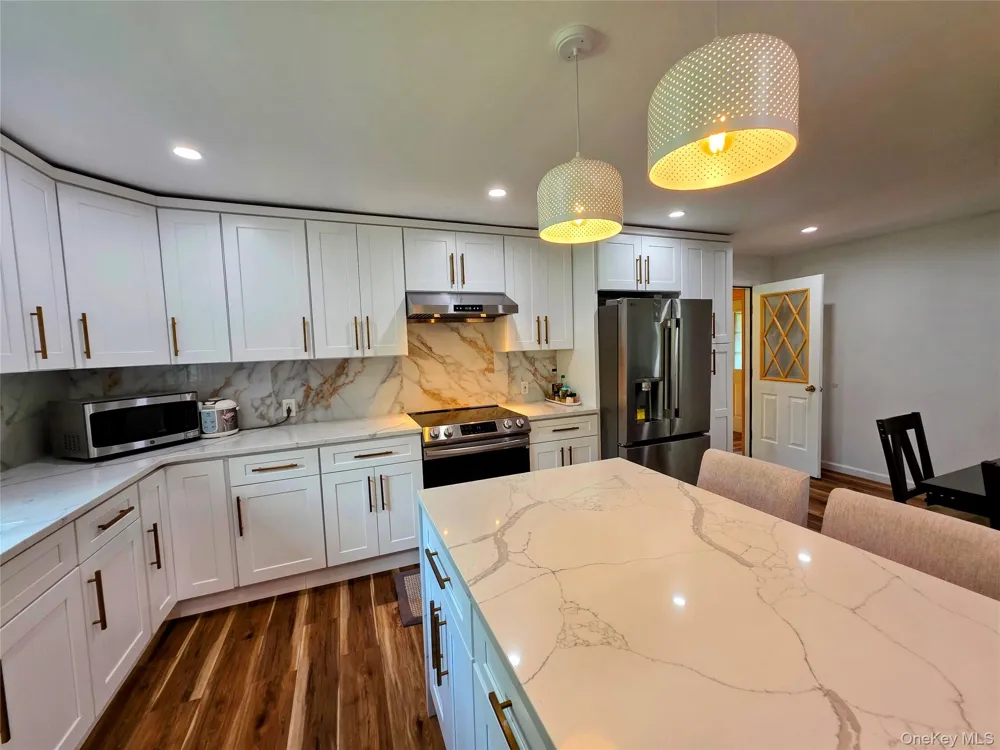84 W Pine Road Staatsburg, NY 12580