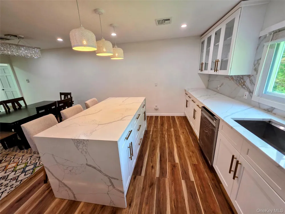84 W Pine Road Staatsburg, NY 12580