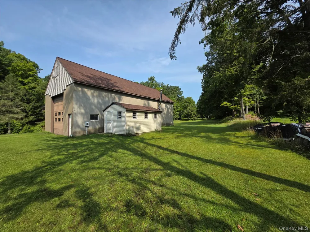 84 W Pine Road Staatsburg, NY 12580