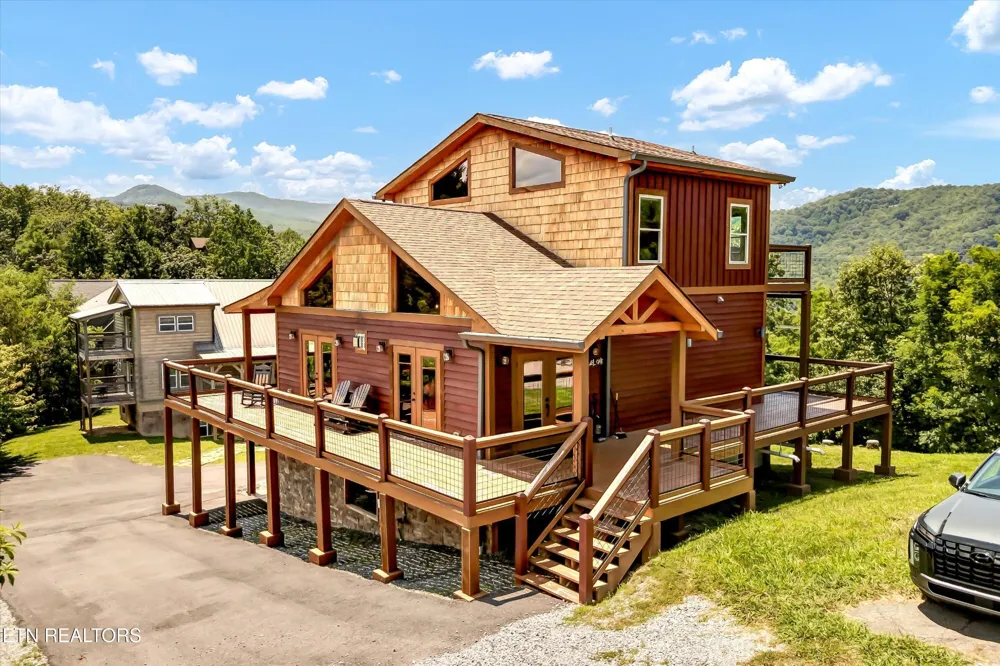 809 Wattle Blossom Way Gatlinburg, TN 37738