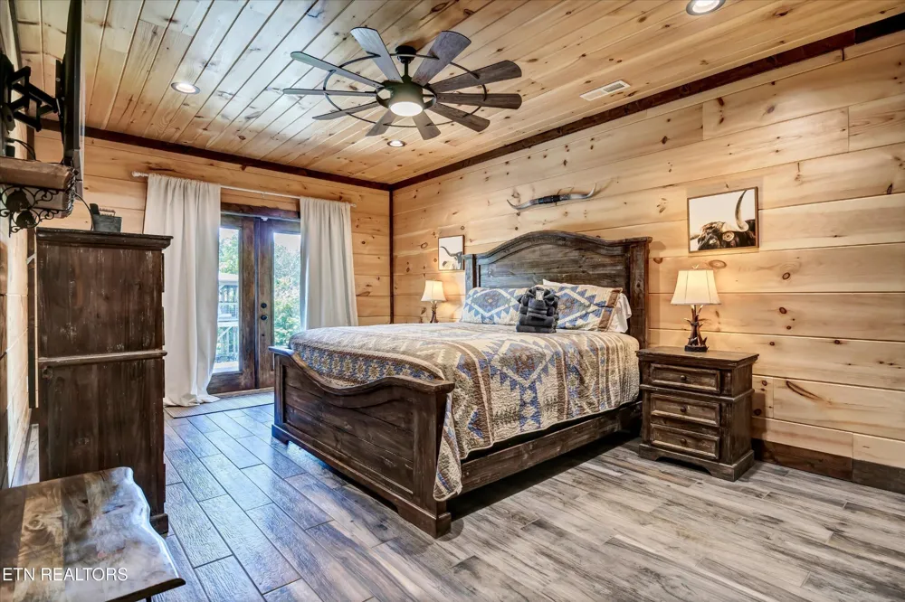 809 Wattle Blossom Way Gatlinburg, TN 37738