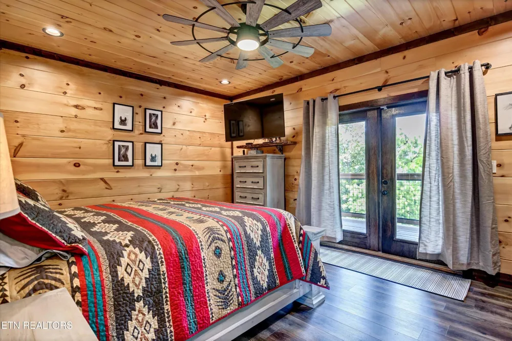 809 Wattle Blossom Way Gatlinburg, TN 37738