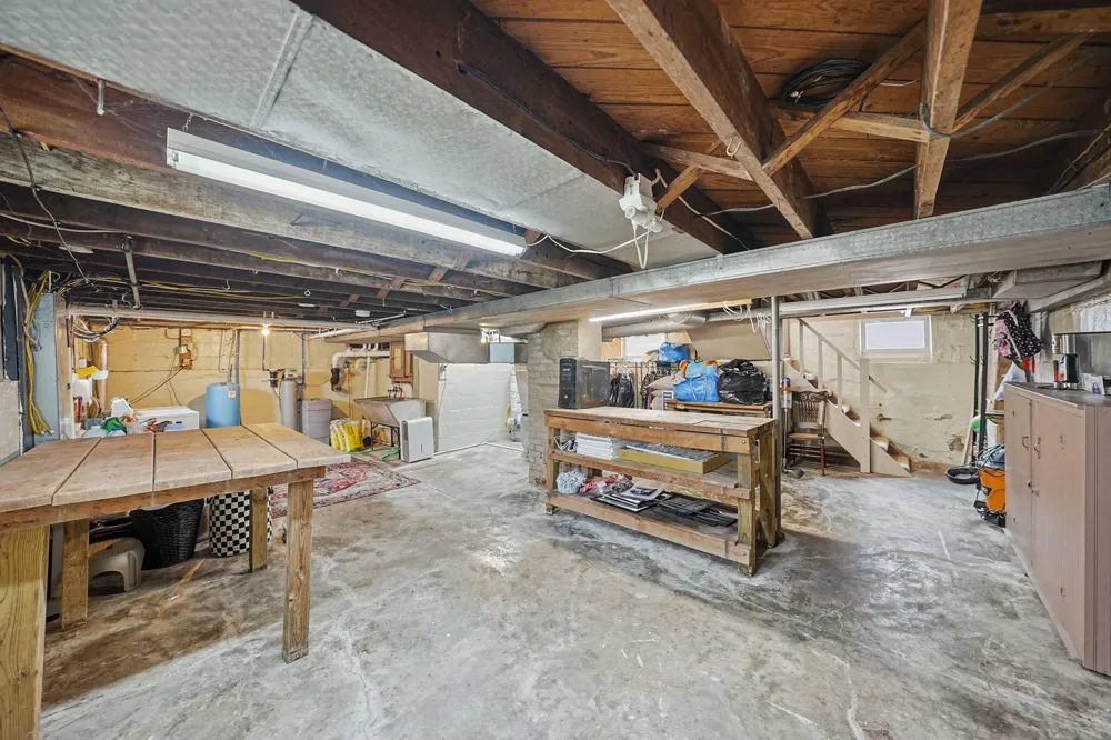 9161 Austin Road Saline, MI 48176