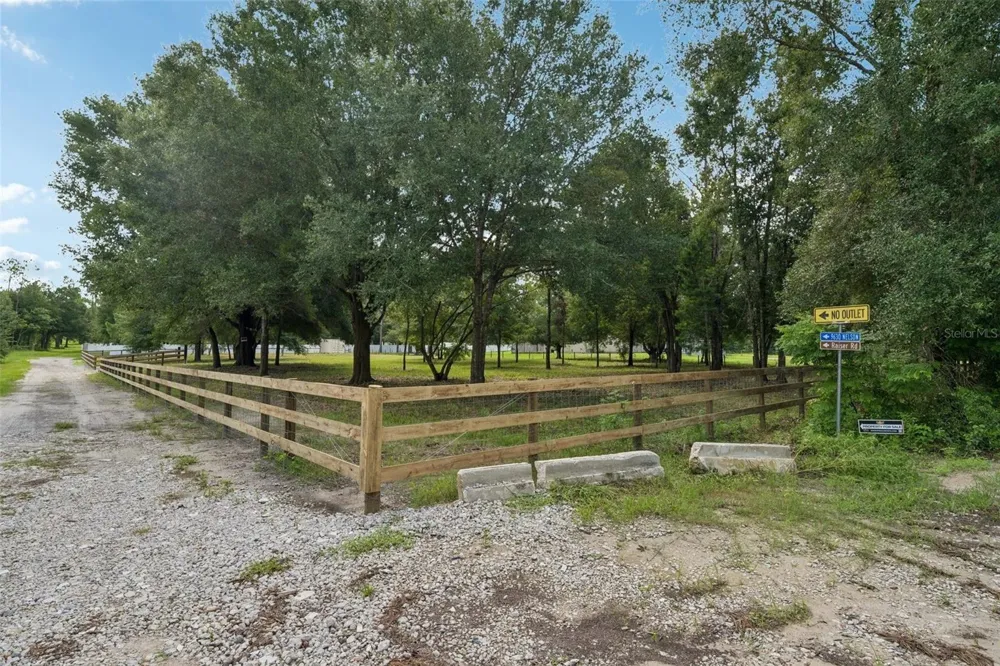 0 RAISER RD Dade City, FL 33525