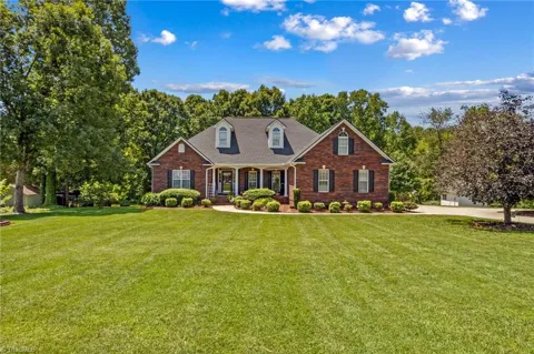 276 Falcon Crest Lane
