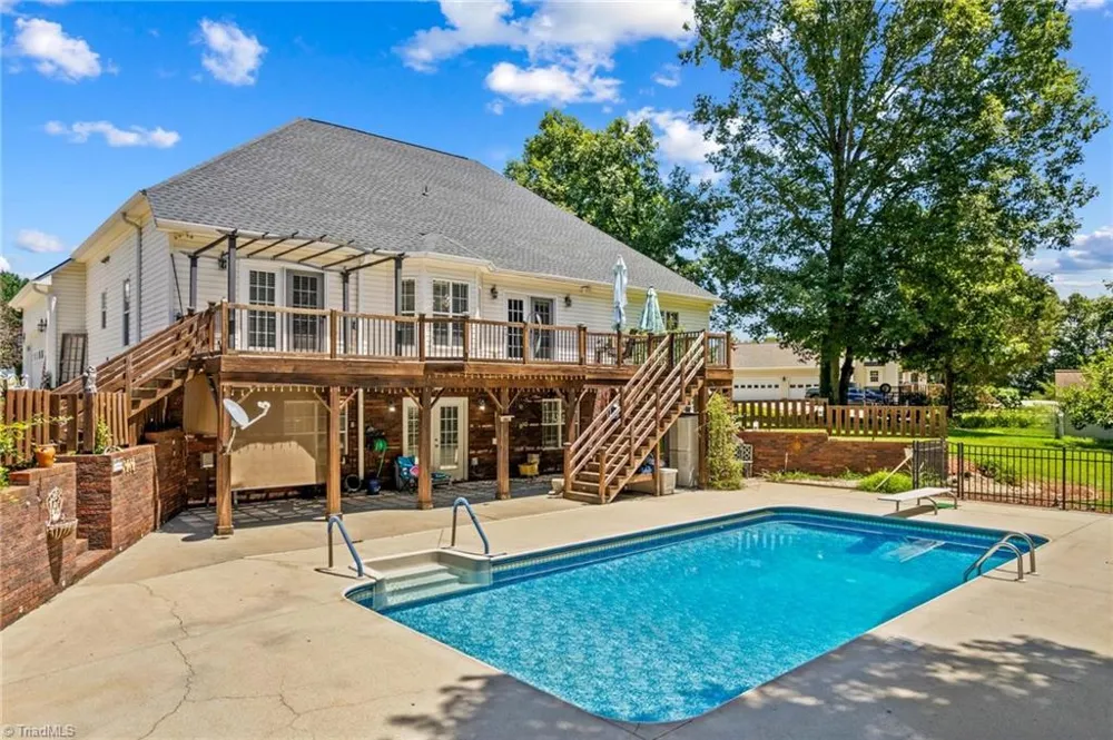 276 Falcon Crest Lane Salisbury, NC 28147