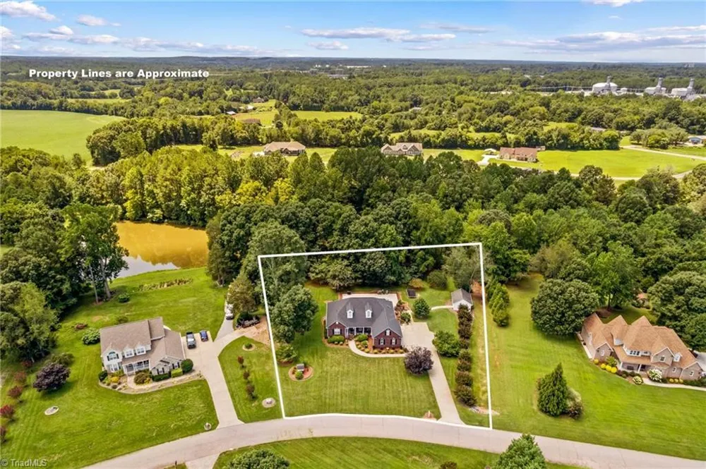 276 Falcon Crest Lane Salisbury, NC 28147