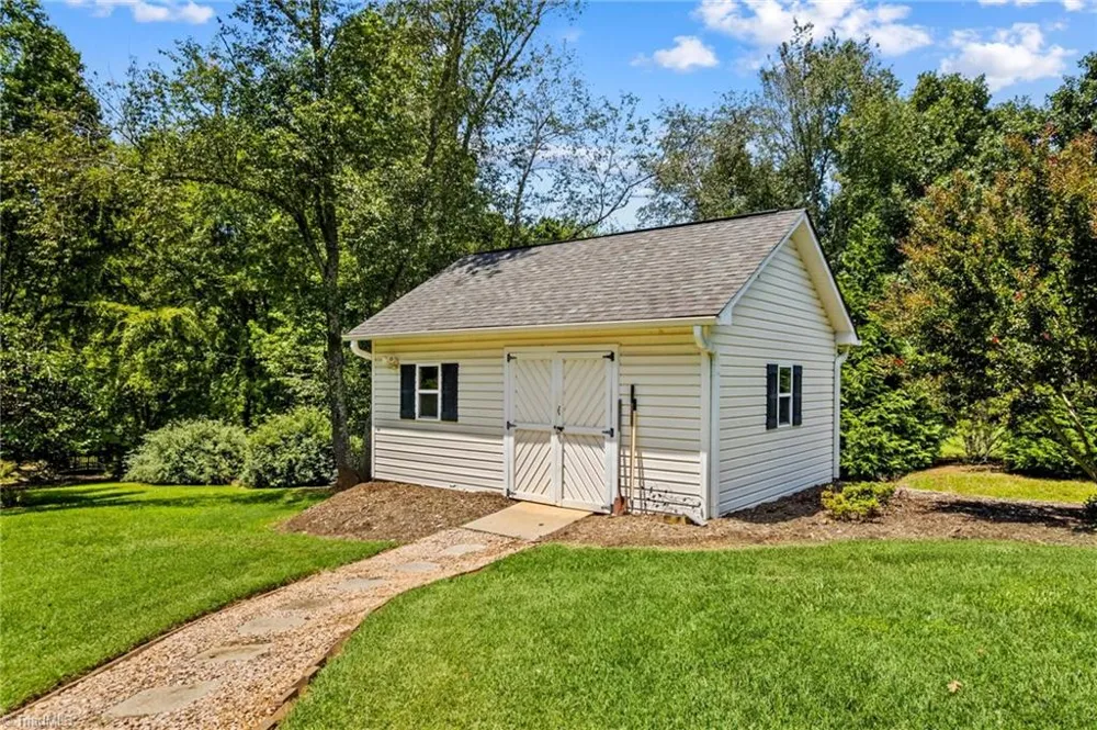276 Falcon Crest Lane Salisbury, NC 28147