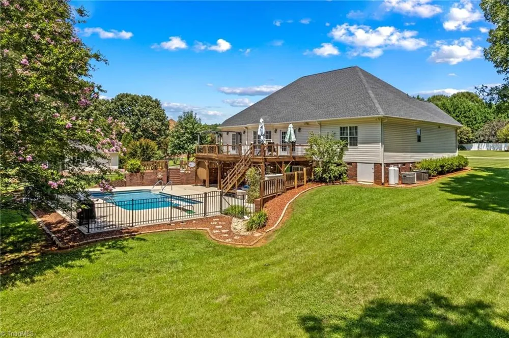 276 Falcon Crest Lane Salisbury, NC 28147