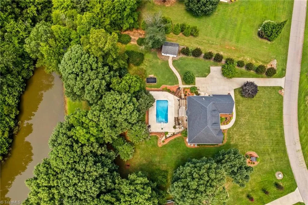 276 Falcon Crest Lane Salisbury, NC 28147