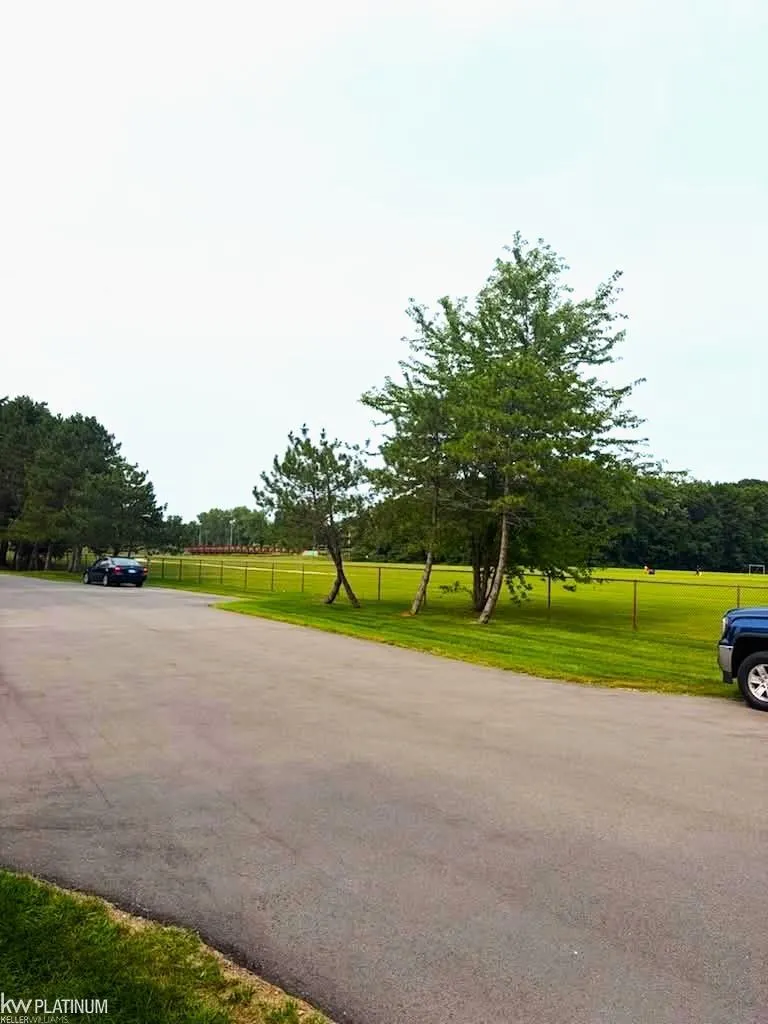 3712 Ramblewood Drive Port Huron City, MI 48060