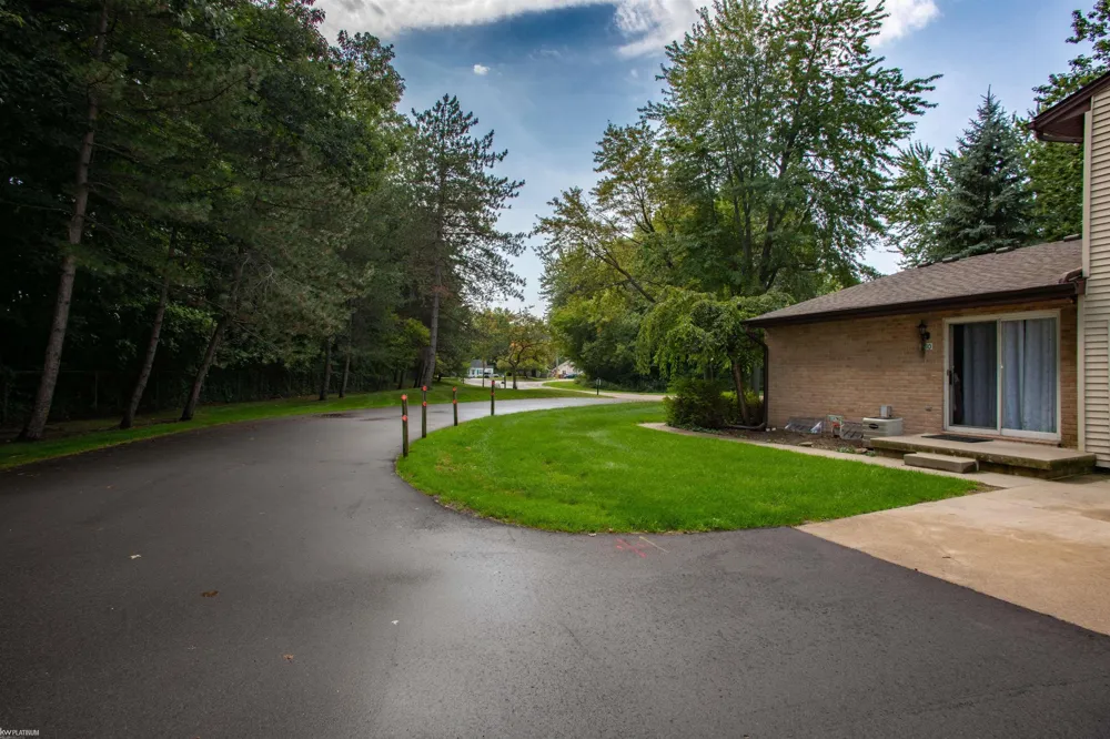 3712 Ramblewood Drive Port Huron City, MI 48060