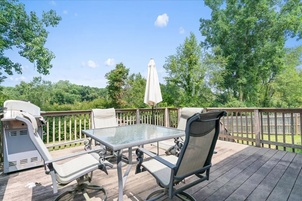603 Cattail Lane Pinckney, MI 48169