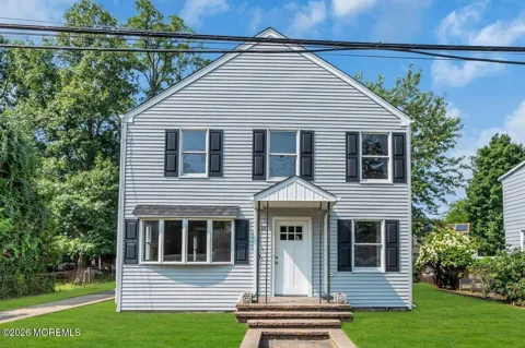 18 Maple Avenue