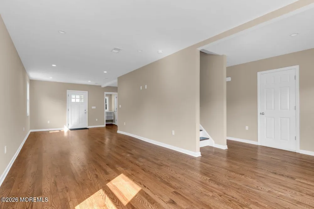 18 Maple Avenue Eatontown, NJ 07724