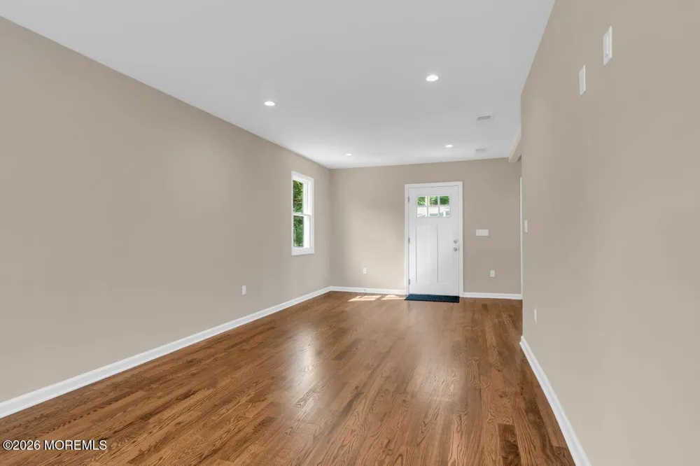 18 Maple Avenue Eatontown, NJ 07724