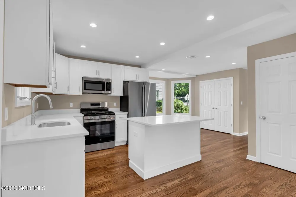 18 Maple Avenue Eatontown, NJ 07724