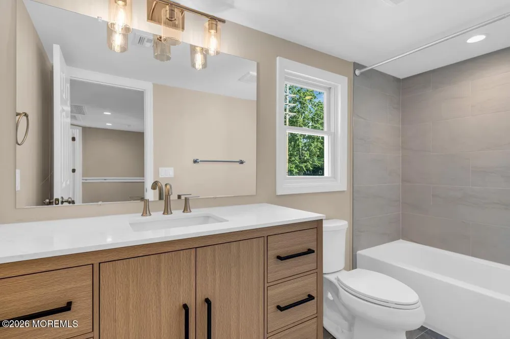 18 Maple Avenue Eatontown, NJ 07724