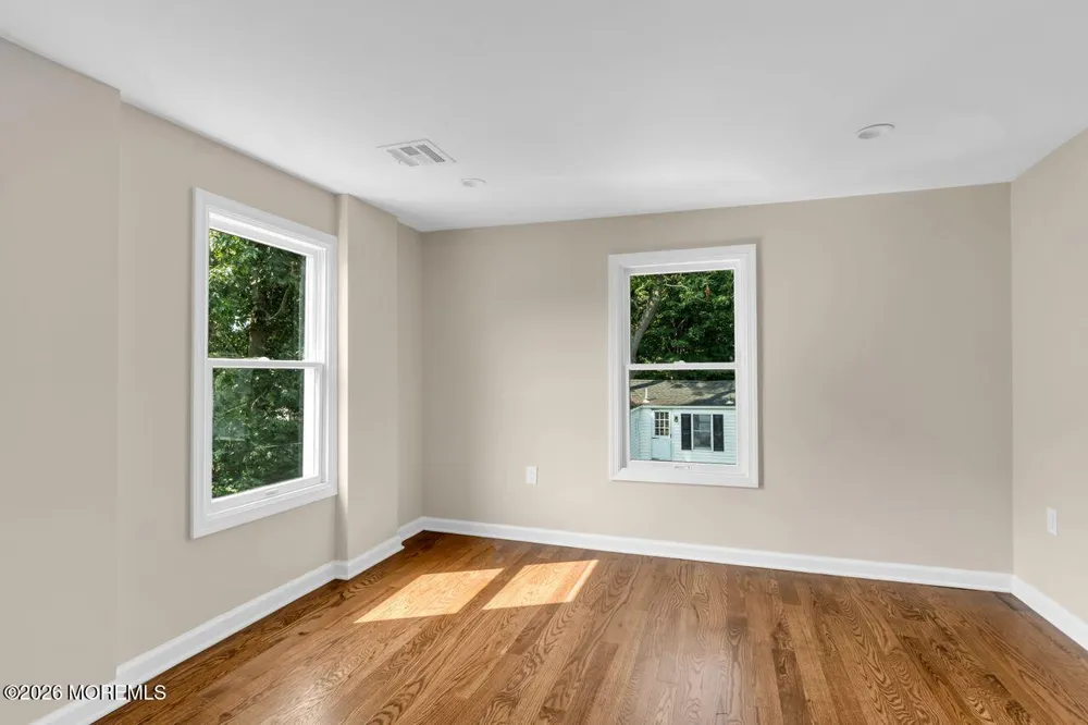 18 Maple Avenue Eatontown, NJ 07724