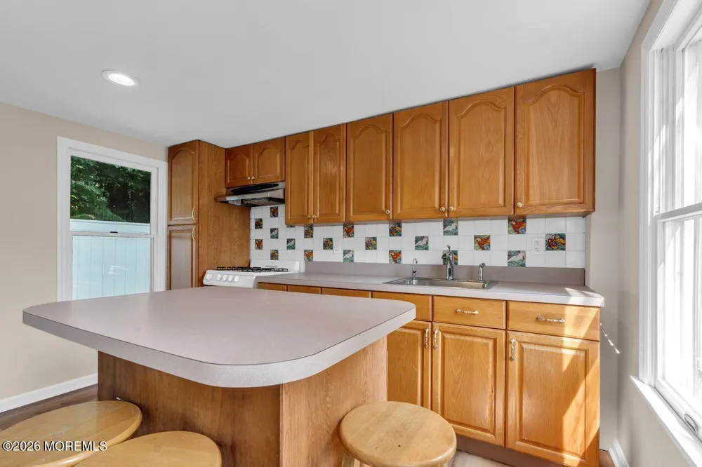 18 Maple Avenue Eatontown, NJ 07724