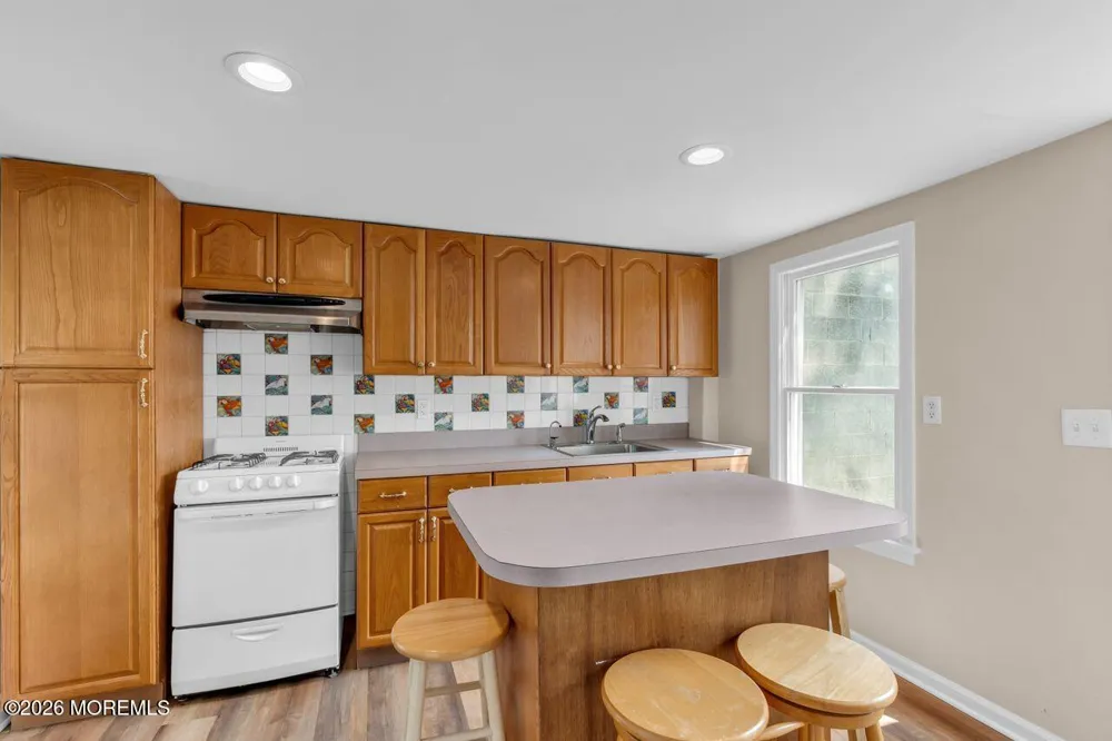 18 Maple Avenue Eatontown, NJ 07724