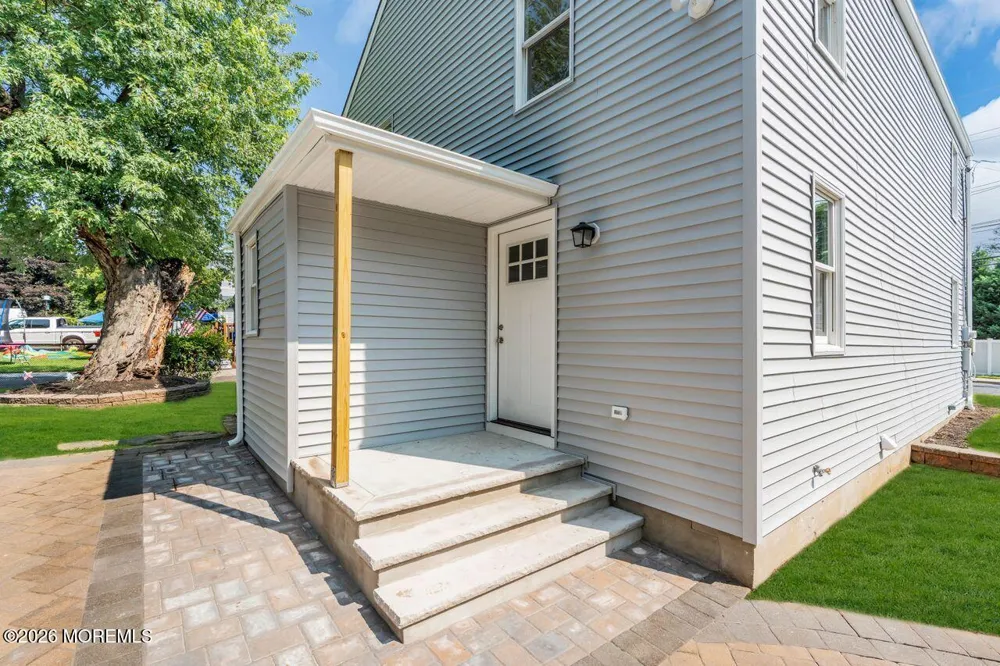 18 Maple Avenue Eatontown, NJ 07724