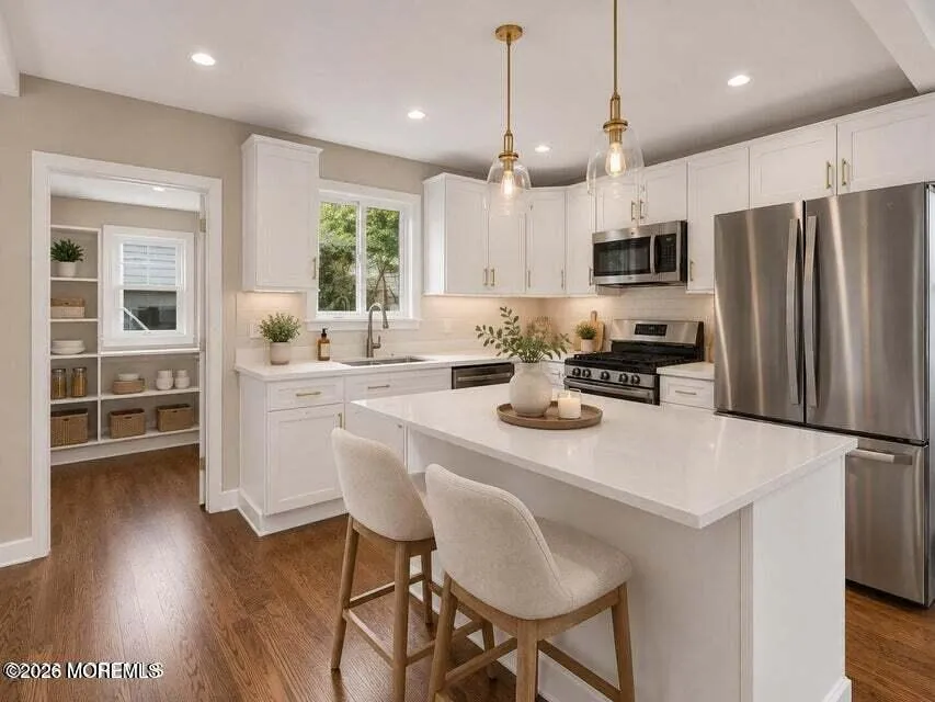 18 Maple Avenue Eatontown, NJ 07724