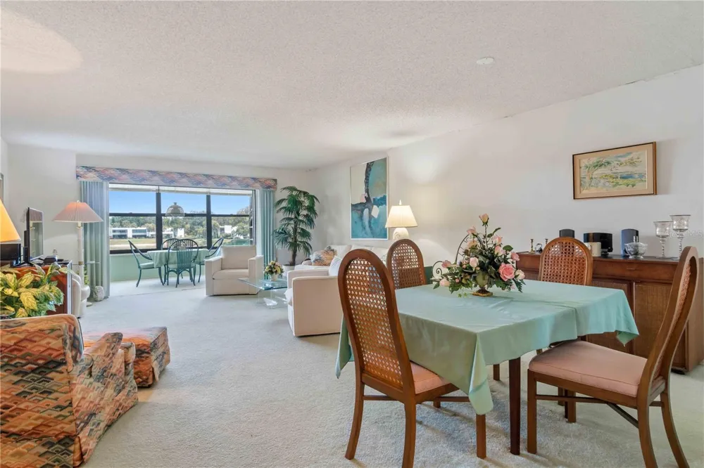 514 SPRING LAKES BOULEVARD Bradenton, FL 34210